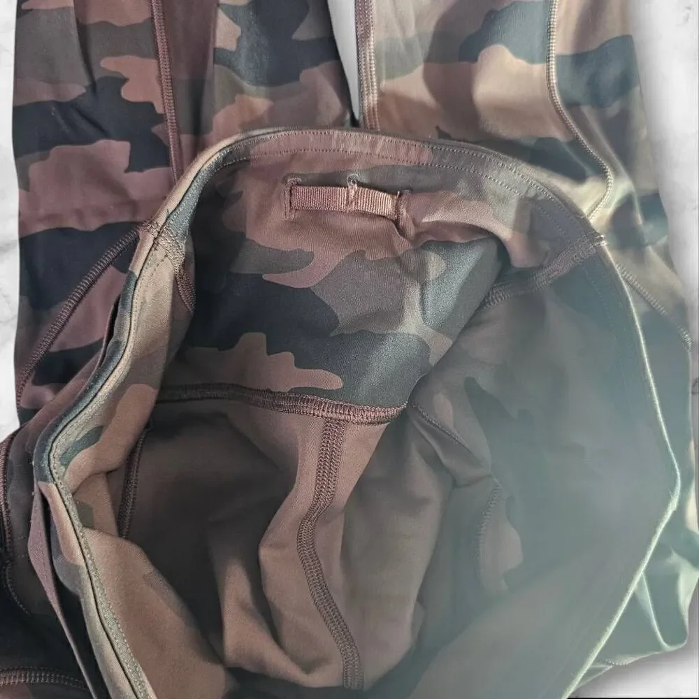 Lululemon Size 4 Camo Fast & Free Leggings